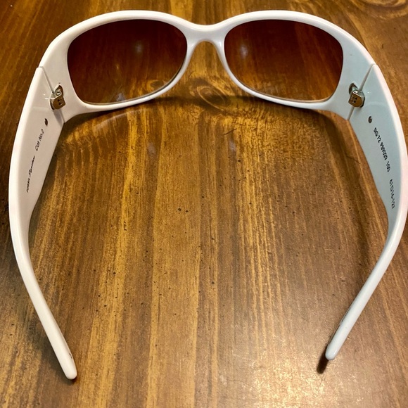 Fossil Signature Cat No. 2 Sunglasses - Picture 2 of 14